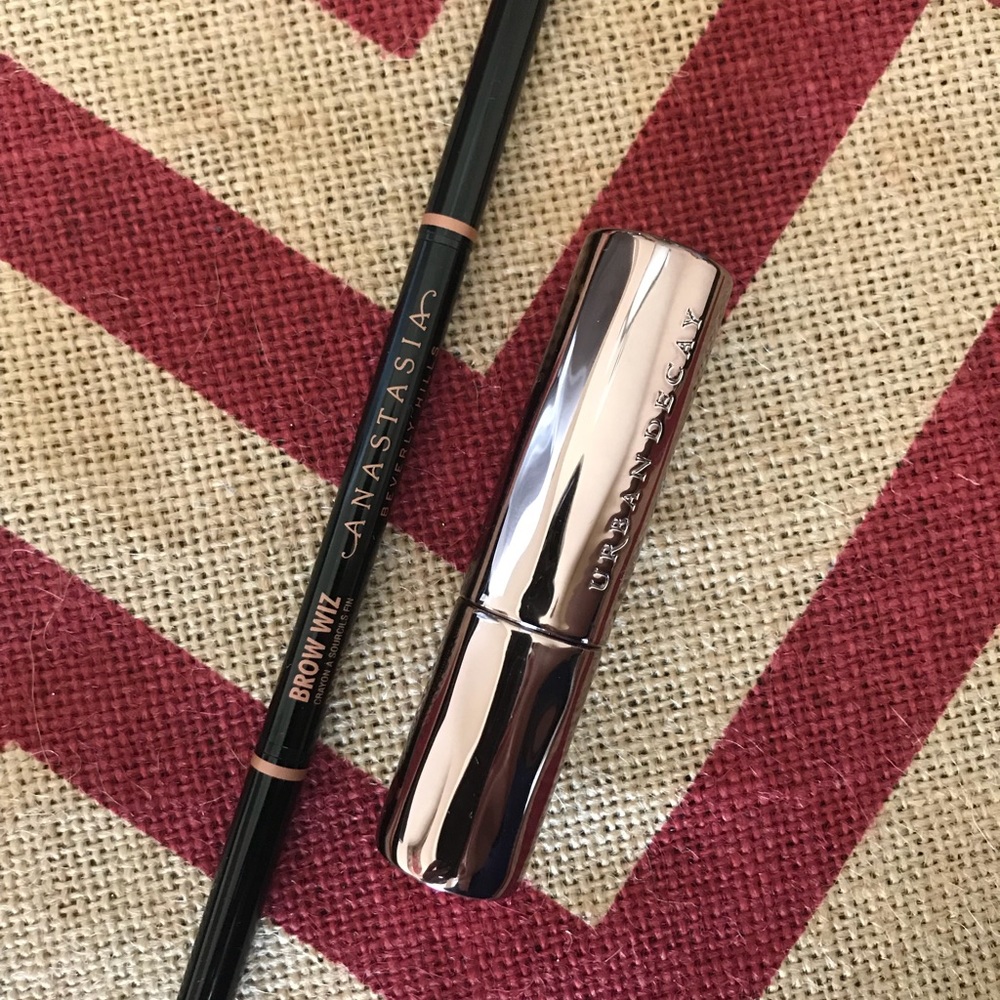 Anastasia Brow Wiz and Urban Decay Lip Color
